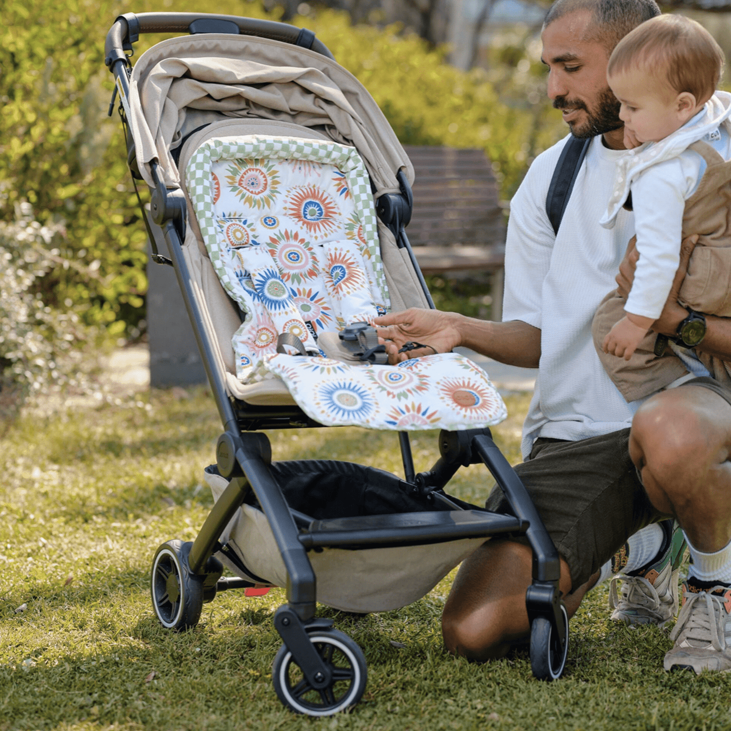 OiOi - Reversible Pram Liner - Sunburst/Green Check