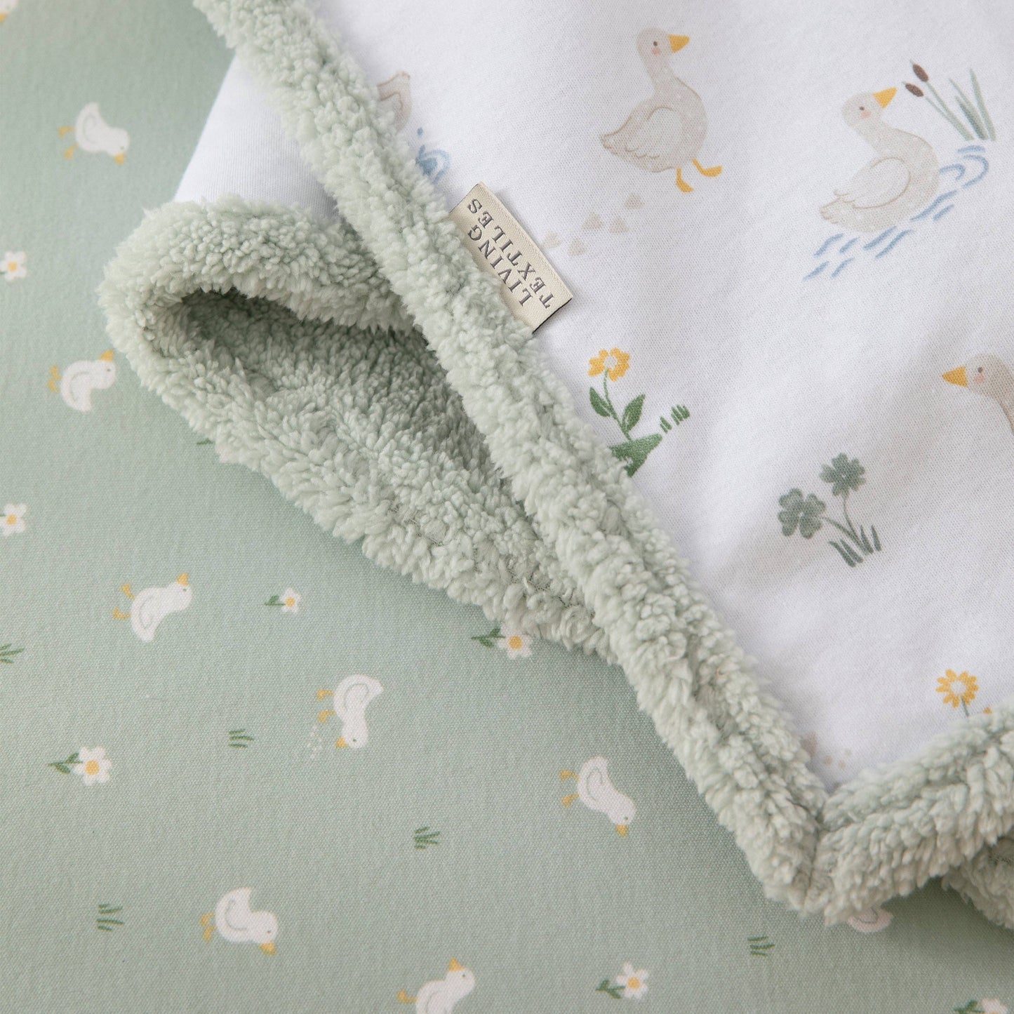 Living Textiles - Organic Jersey Sherpa Blanket - Goosey Goosey