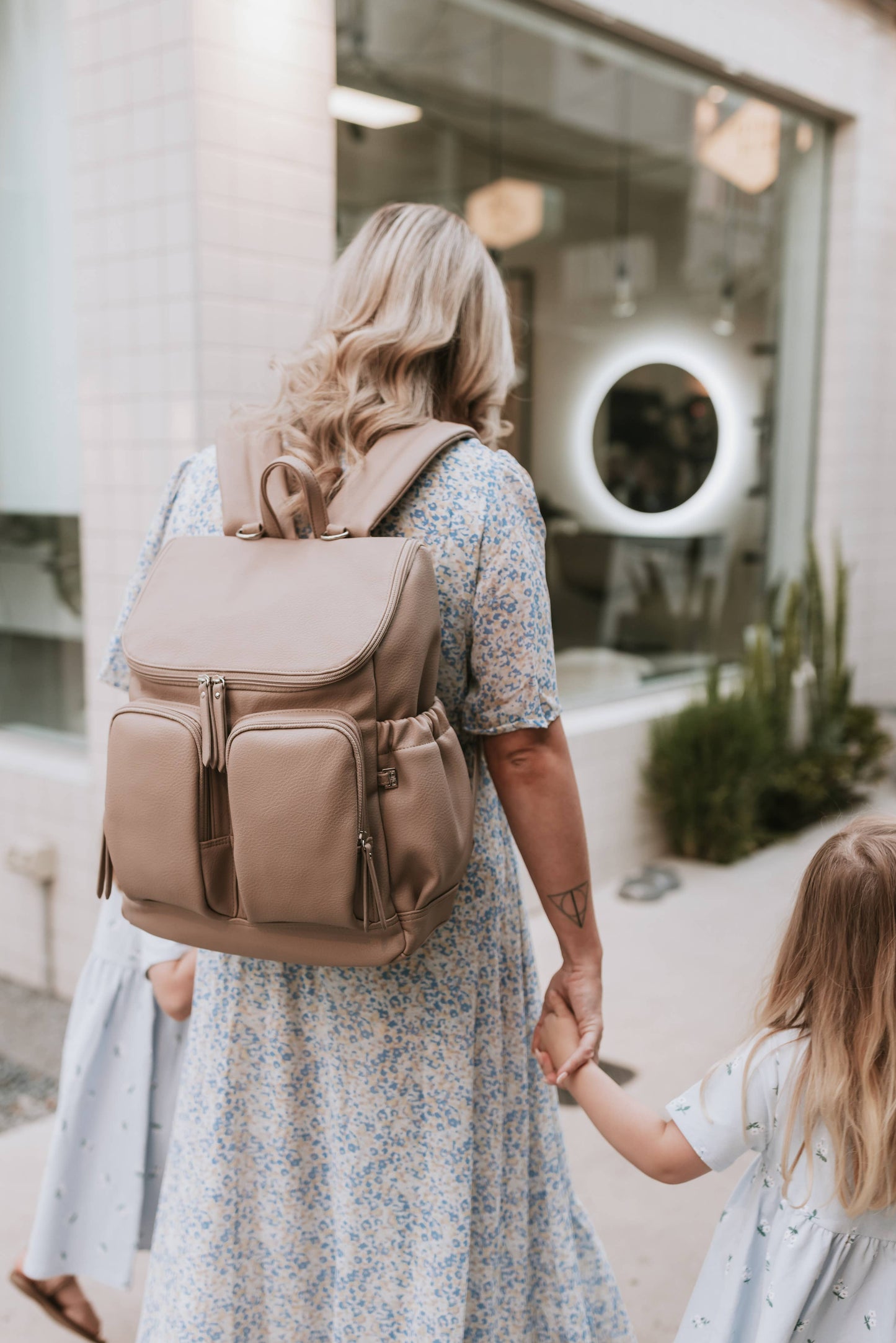 OiOi - Signature Nappy Backpack - Oat Dimple Vegan Leather