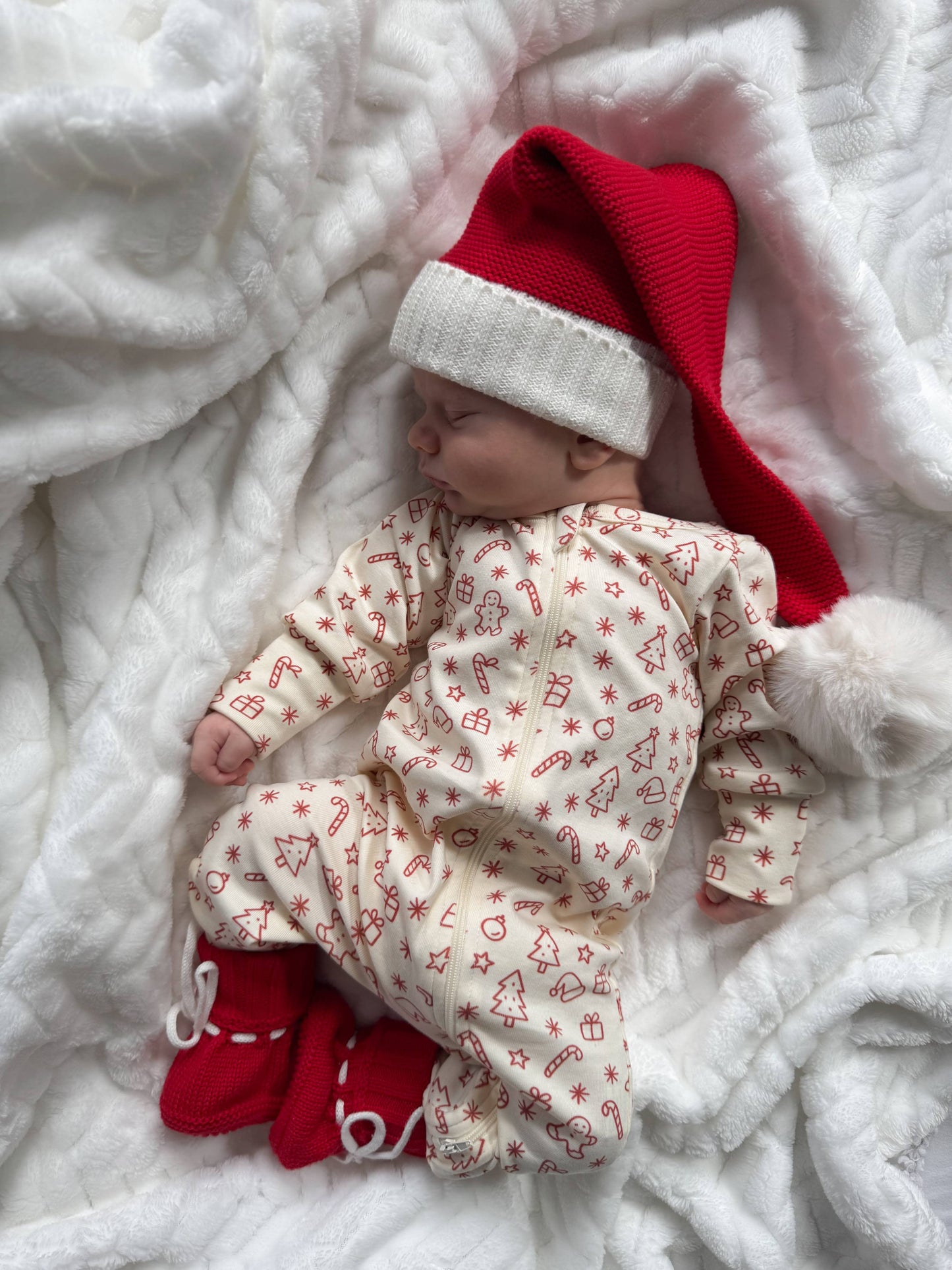 Petite + Co - CHRISTMAS PRINT ONESIE