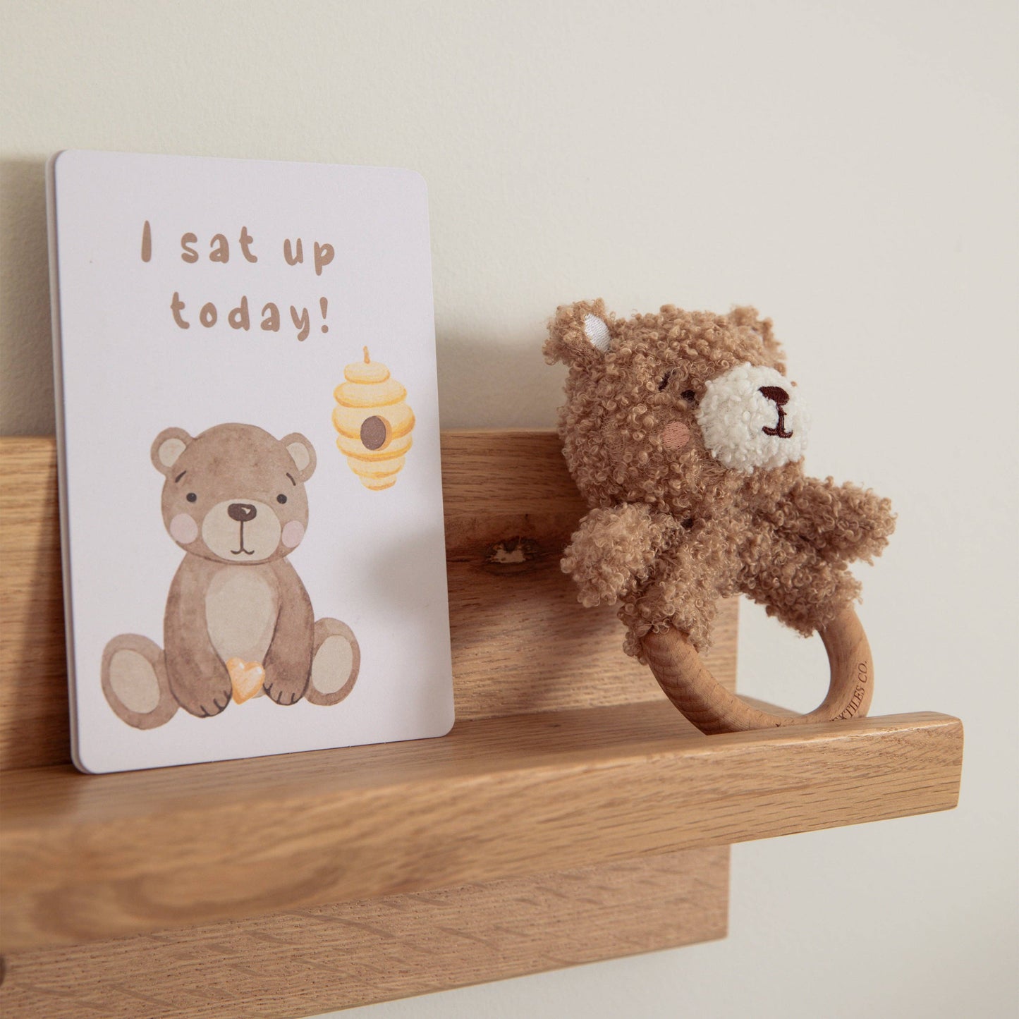 Living Textiles - Milestone cards - Cuddly Bear