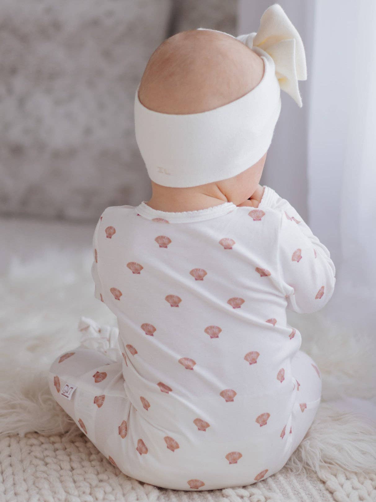 Elke & Indigo - Bamboo/Organic Cotton Growsuit - Coastal Clams