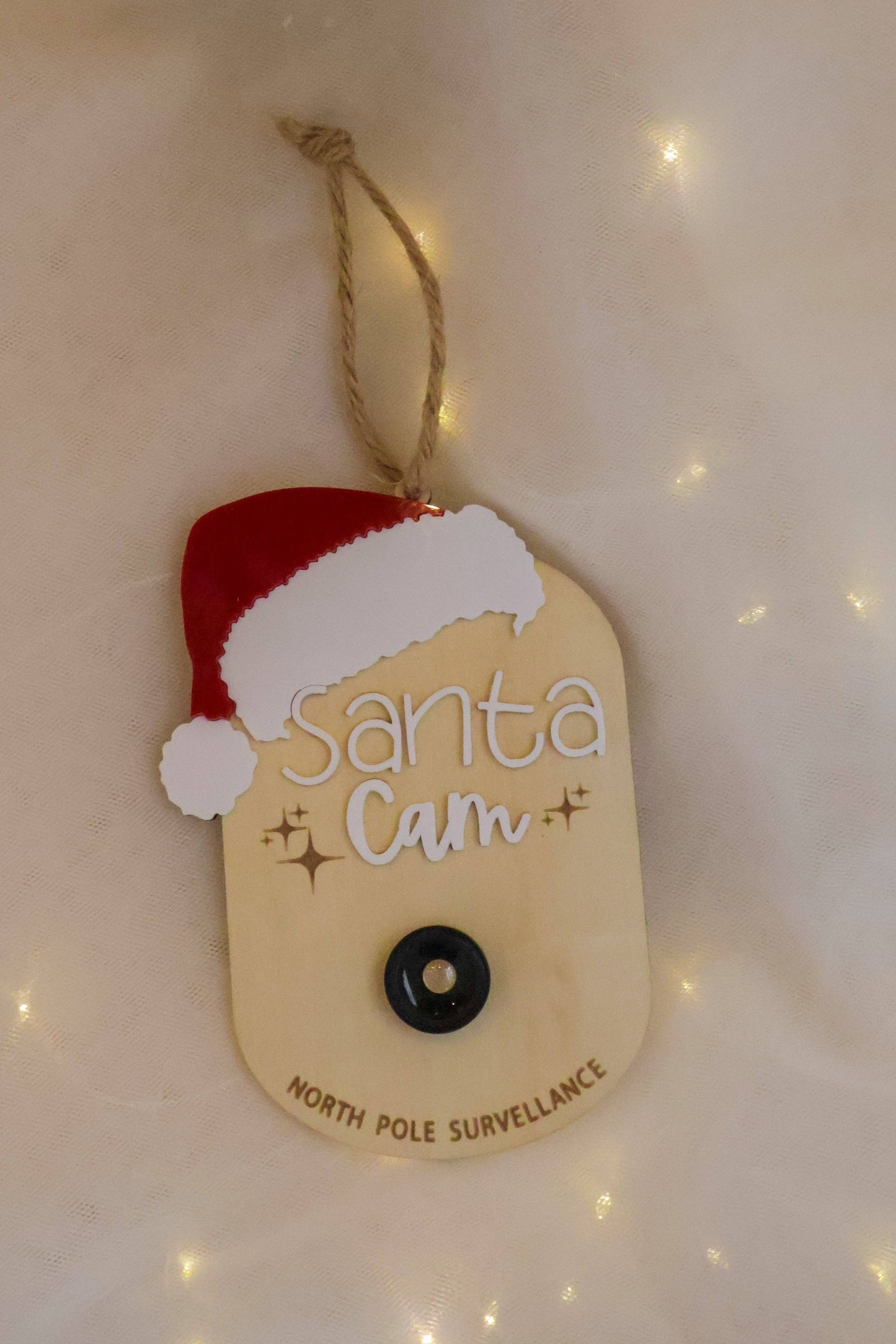 Petite + Co - SANTA CAM PLAQUE